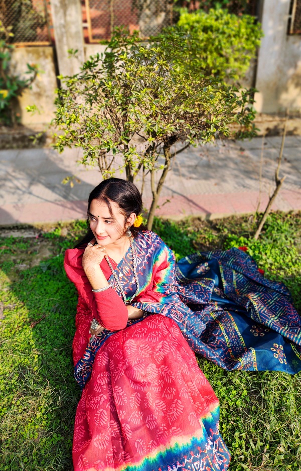 Digital Print Sharee with Blouse Piece | Soft Silk Saree Naogoan